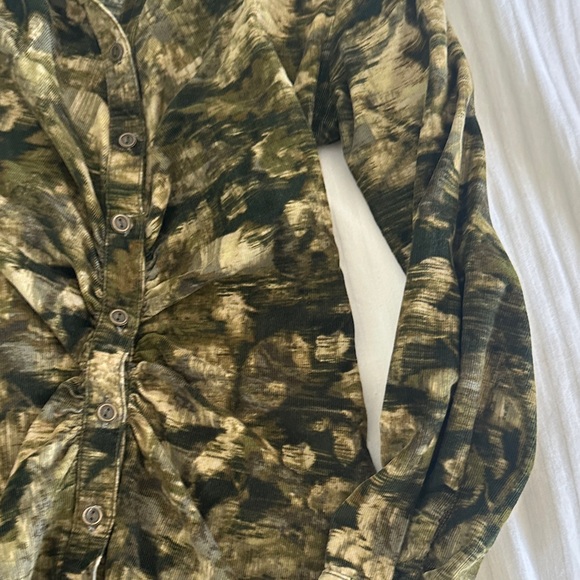 Women’s Olive Green Long Button-Up Shirt Jacket - Picture 6 of 9